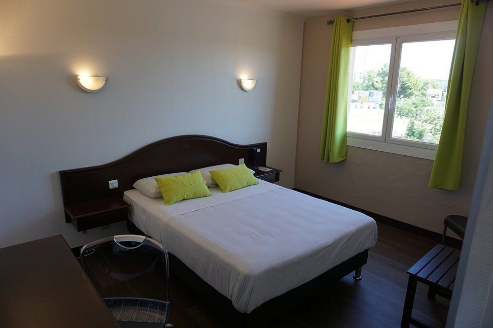 Le Neoulous Hotel Le Boulou Ngoại thất bức ảnh