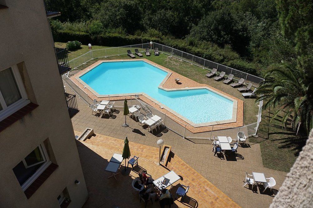 Le Neoulous Hotel Le Boulou Ngoại thất bức ảnh